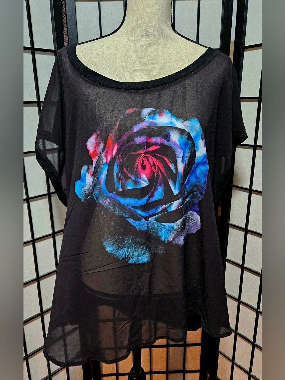 Torrid 2X Sheer Black Chiffon Rose Pink Blue & Purple Graphic Short-sleeved Top